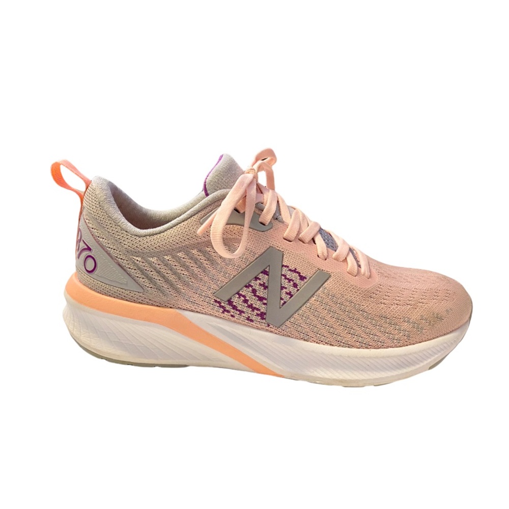 [New Balance] Women's 870v5 Running Shoe - Picture 2 of 4